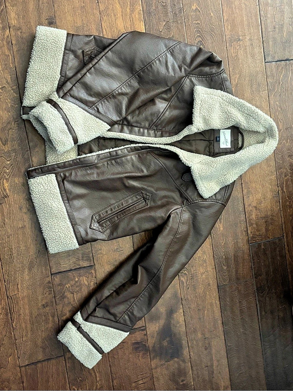 Universal Thread Faux Leather Sherpa Trim Aviator Jacket Brown & Cream Medium